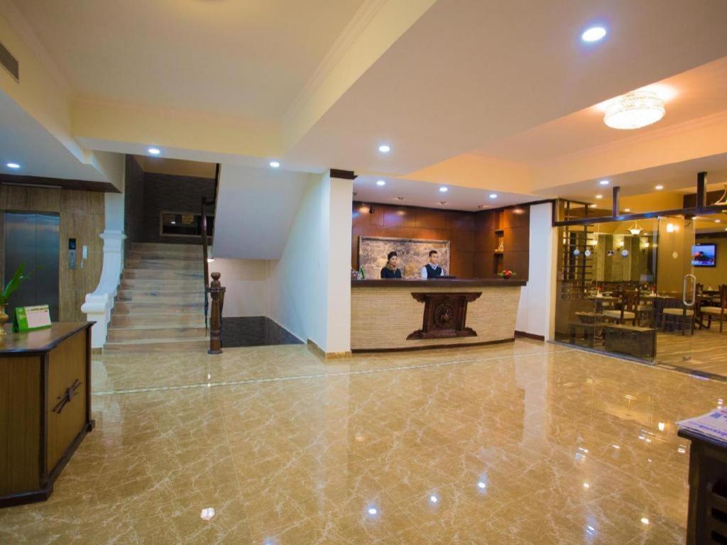 Da Yatra Courtyard Hotel & Resort Pokhara Zewnętrze zdjęcie