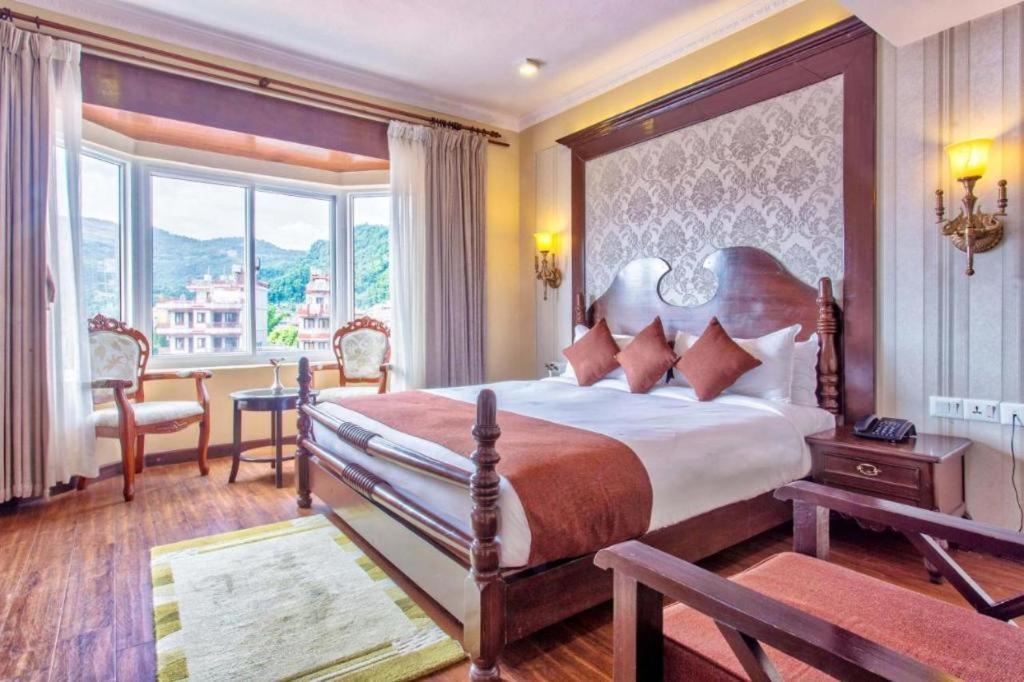 Da Yatra Courtyard Hotel & Resort Pokhara Zewnętrze zdjęcie