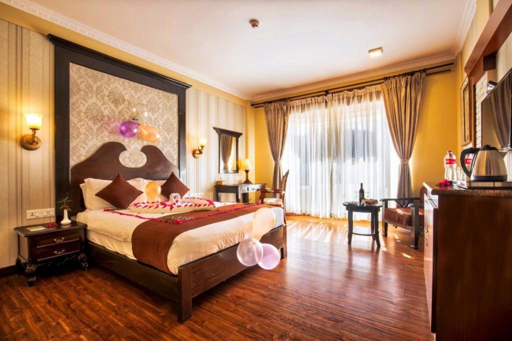 Da Yatra Courtyard Hotel & Resort Pokhara Zewnętrze zdjęcie
