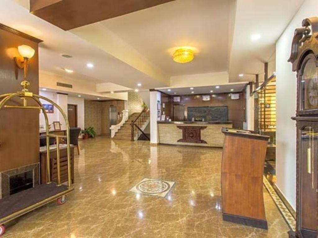 Da Yatra Courtyard Hotel & Resort Pokhara Zewnętrze zdjęcie