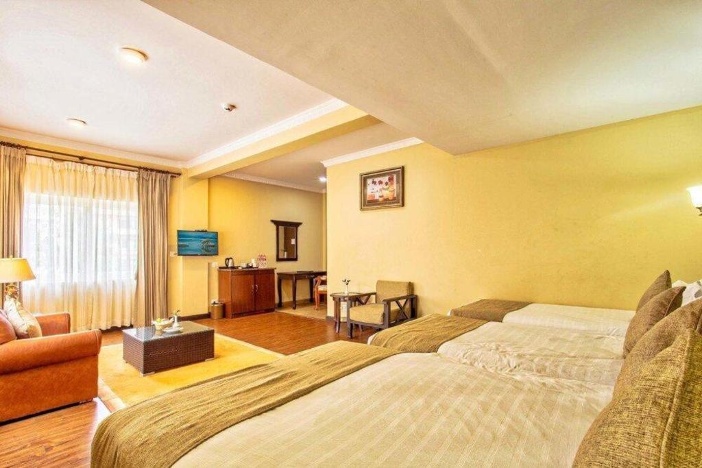 Da Yatra Courtyard Hotel & Resort Pokhara Zewnętrze zdjęcie